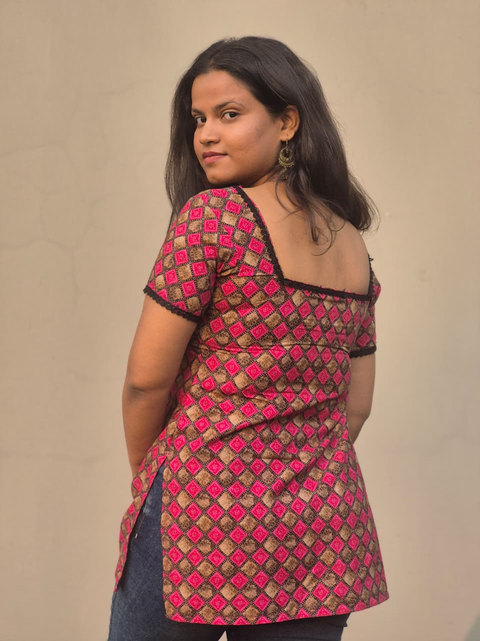 ANIKA Rose grid kurti