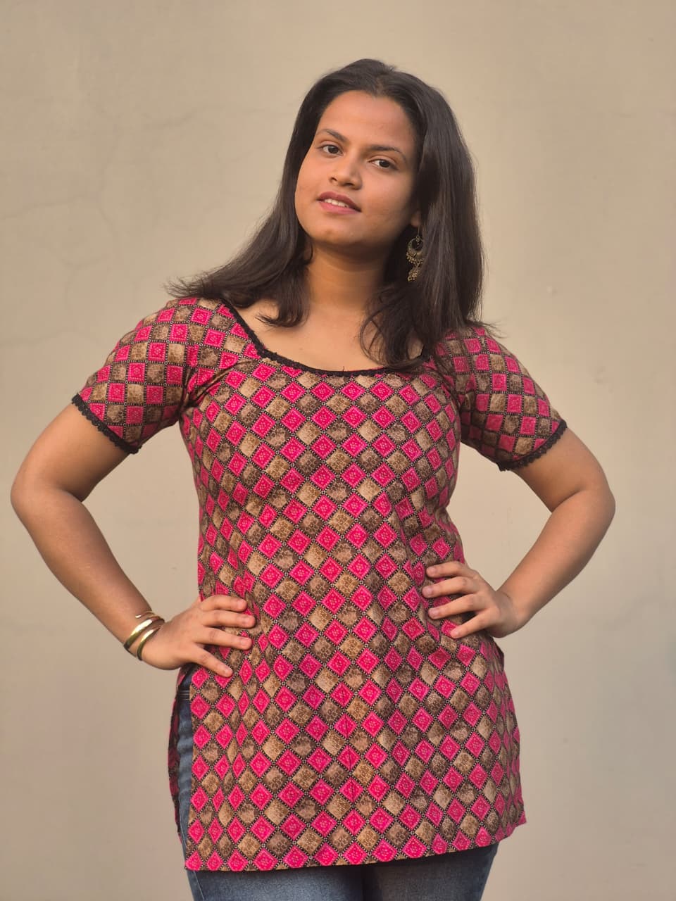 ANIKA Rose grid kurti