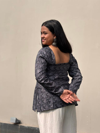 MYRA Noir Swirll Kurti